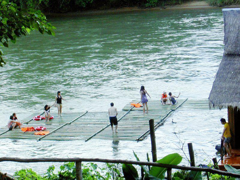 Boutique Raft Resort, River Kwai Ban Huai Maenam Noi Exteriör bild