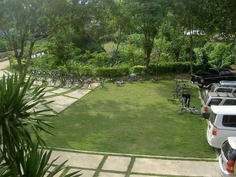 Boutique Raft Resort, River Kwai Ban Huai Maenam Noi Exteriör bild