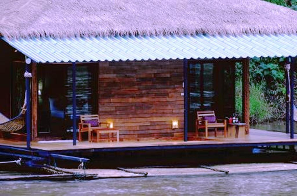 Boutique Raft Resort, River Kwai Ban Huai Maenam Noi Exteriör bild