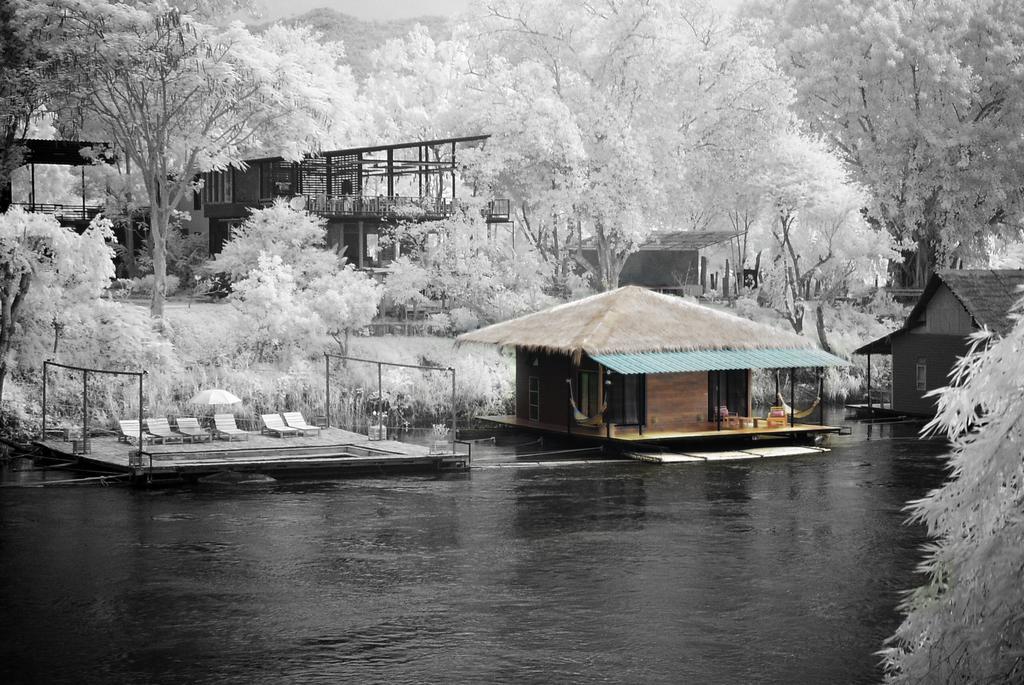 Boutique Raft Resort, River Kwai Ban Huai Maenam Noi Exteriör bild