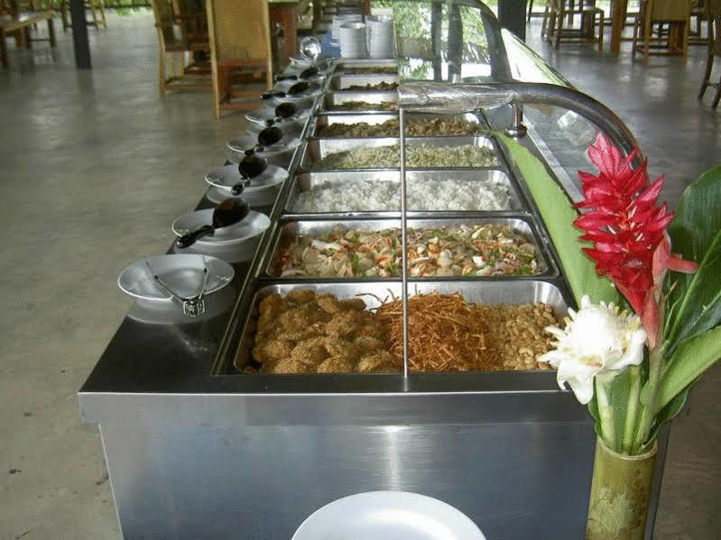Boutique Raft Resort, River Kwai Ban Huai Maenam Noi Exteriör bild