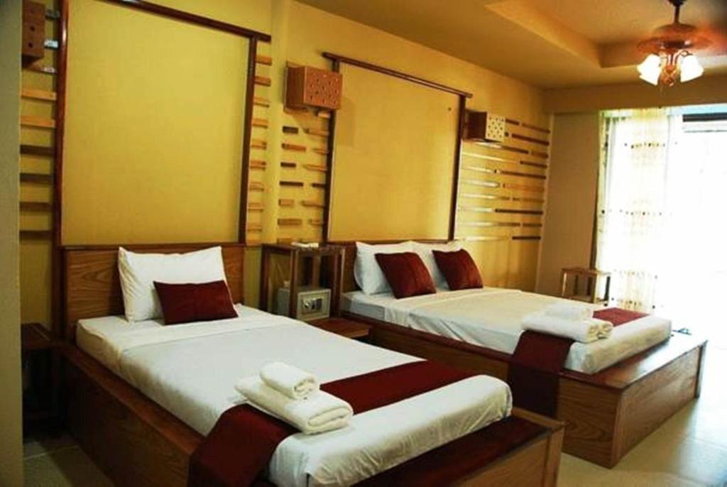Boutique Raft Resort, River Kwai Ban Huai Maenam Noi Rum bild
