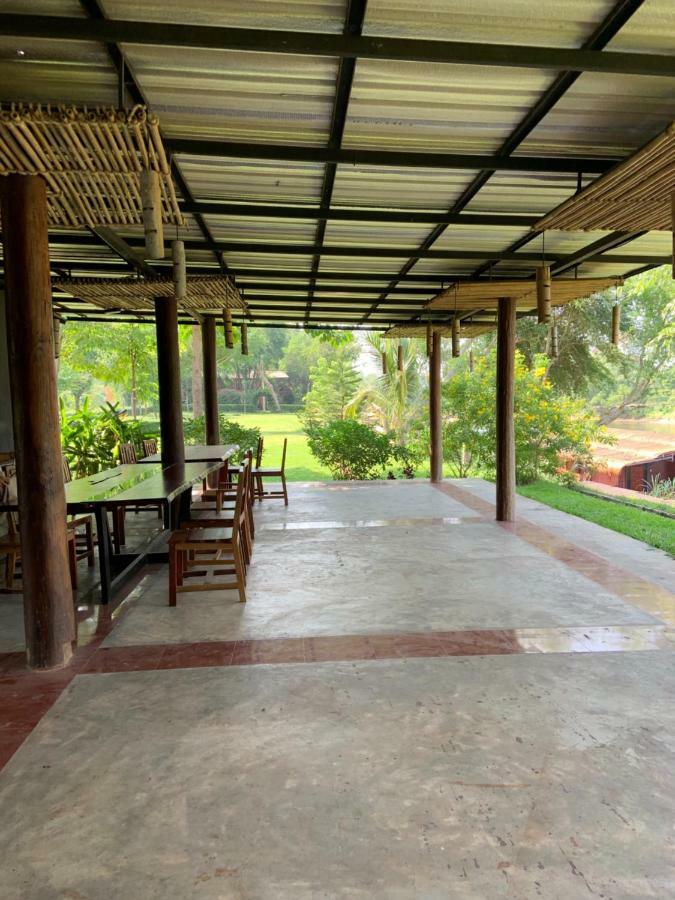 Boutique Raft Resort, River Kwai Ban Huai Maenam Noi Exteriör bild