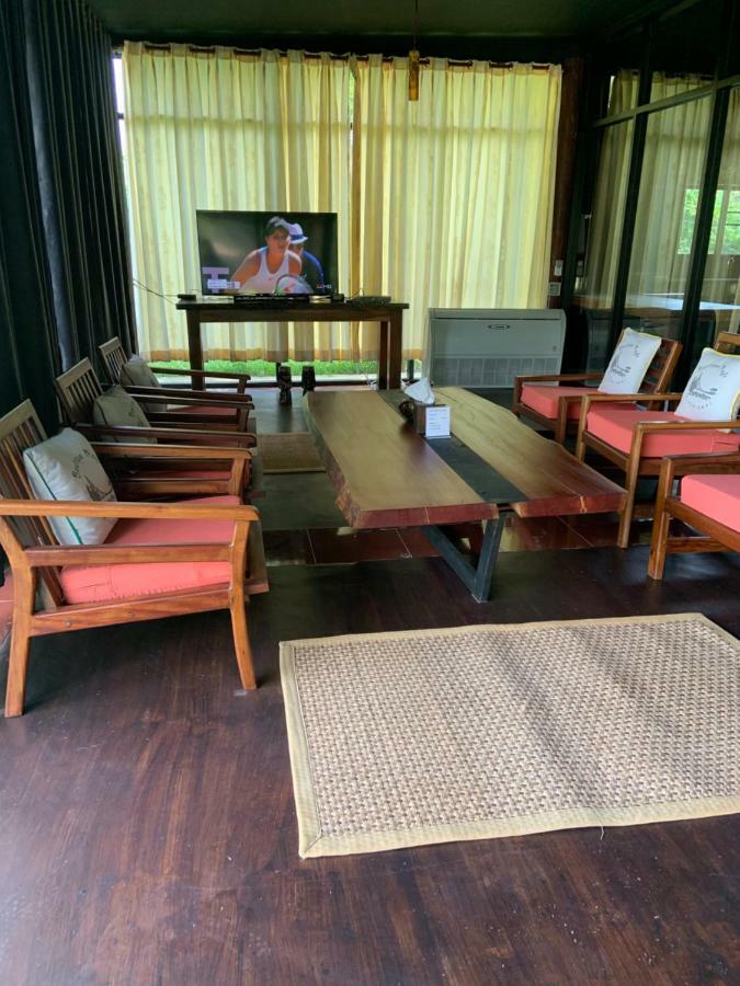 Boutique Raft Resort, River Kwai Ban Huai Maenam Noi Exteriör bild